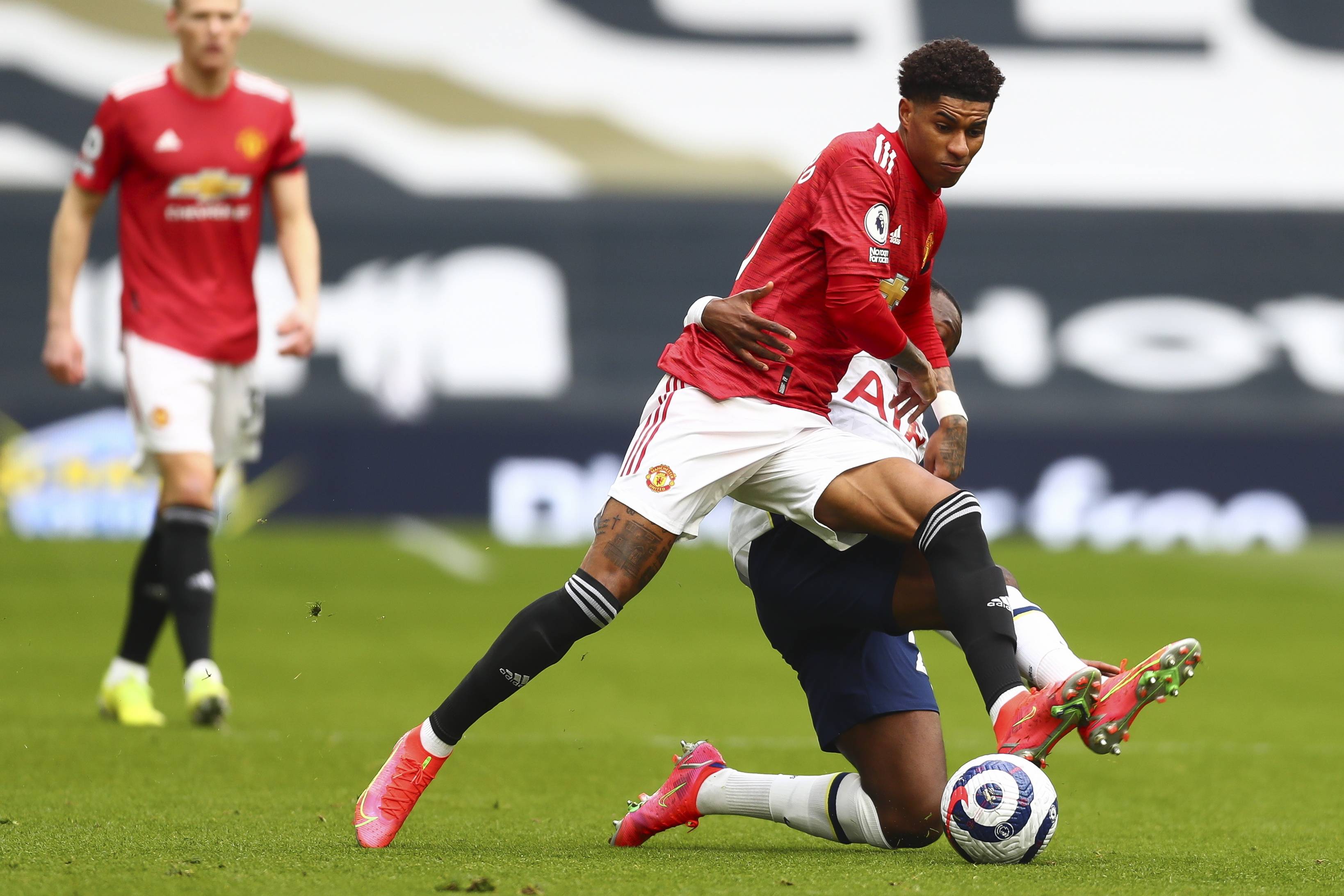 而且在关键 而且在关键