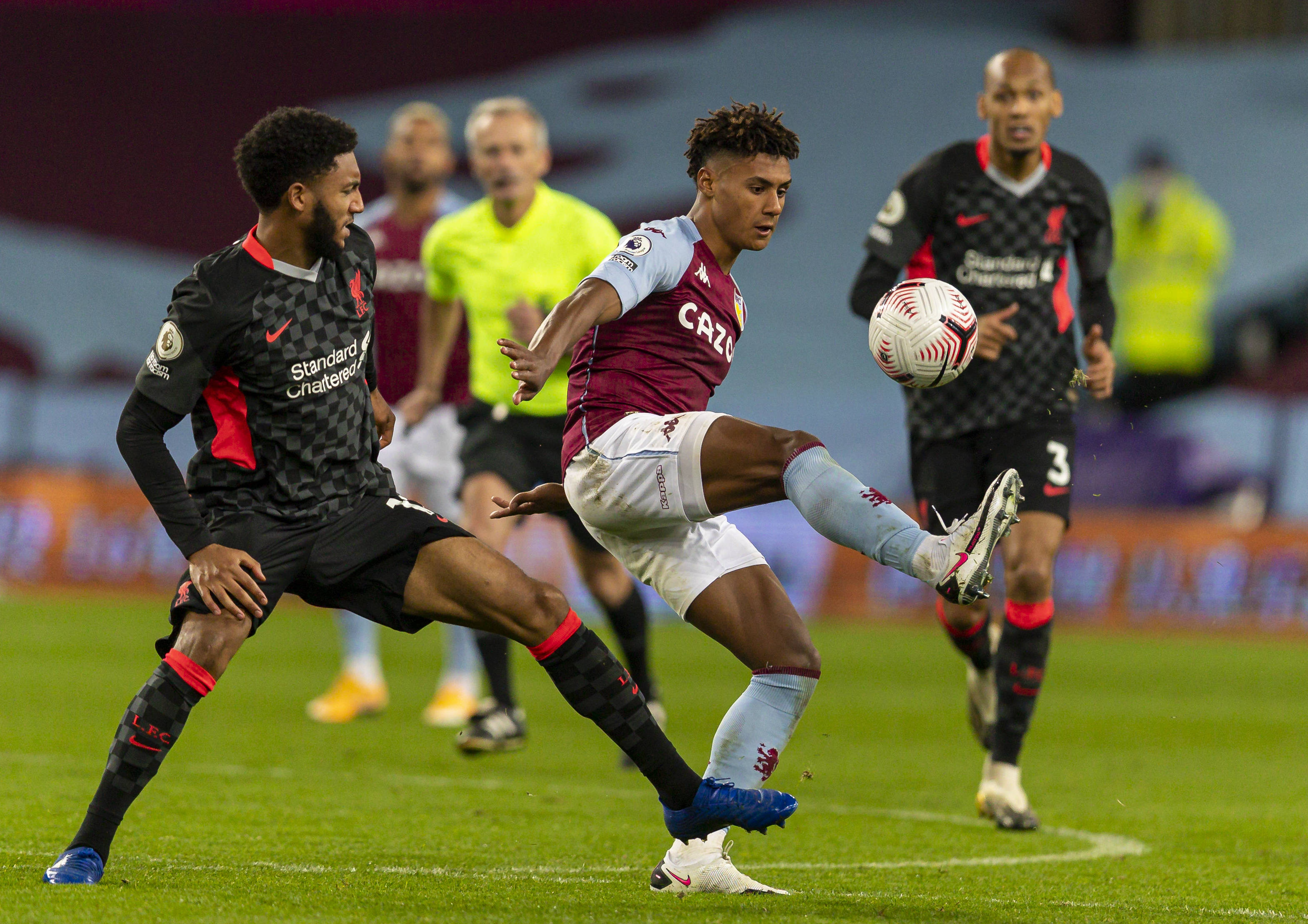 其防守稳健 其防守稳健